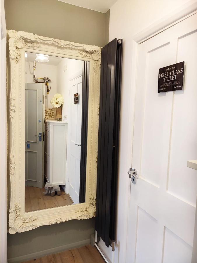 Kew Gardens - Private Double Room Richmond London - Homestay المظهر الخارجي الصورة