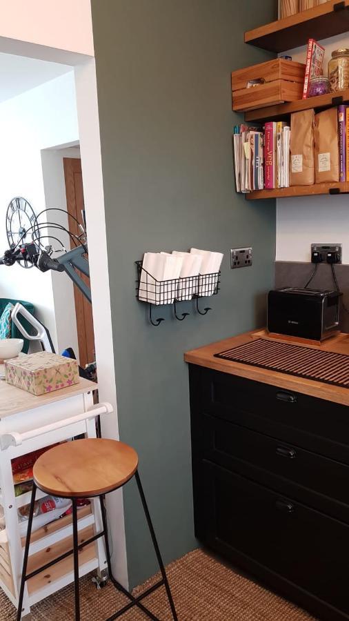 Kew Gardens - Private Double Room Richmond London - Homestay المظهر الخارجي الصورة